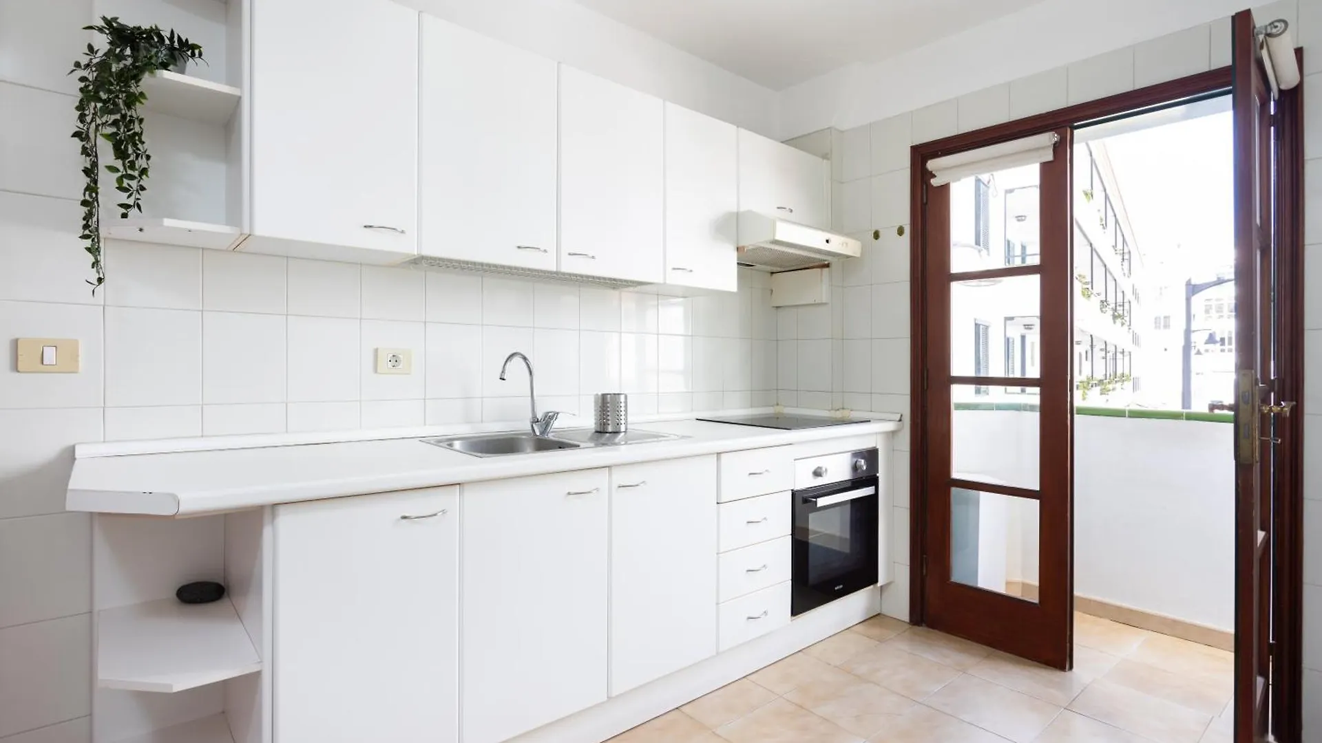 Home2Book Stylish Apt, Near Los Cristianos Beach Arona  0*, Arona (Tenerife) Spanje